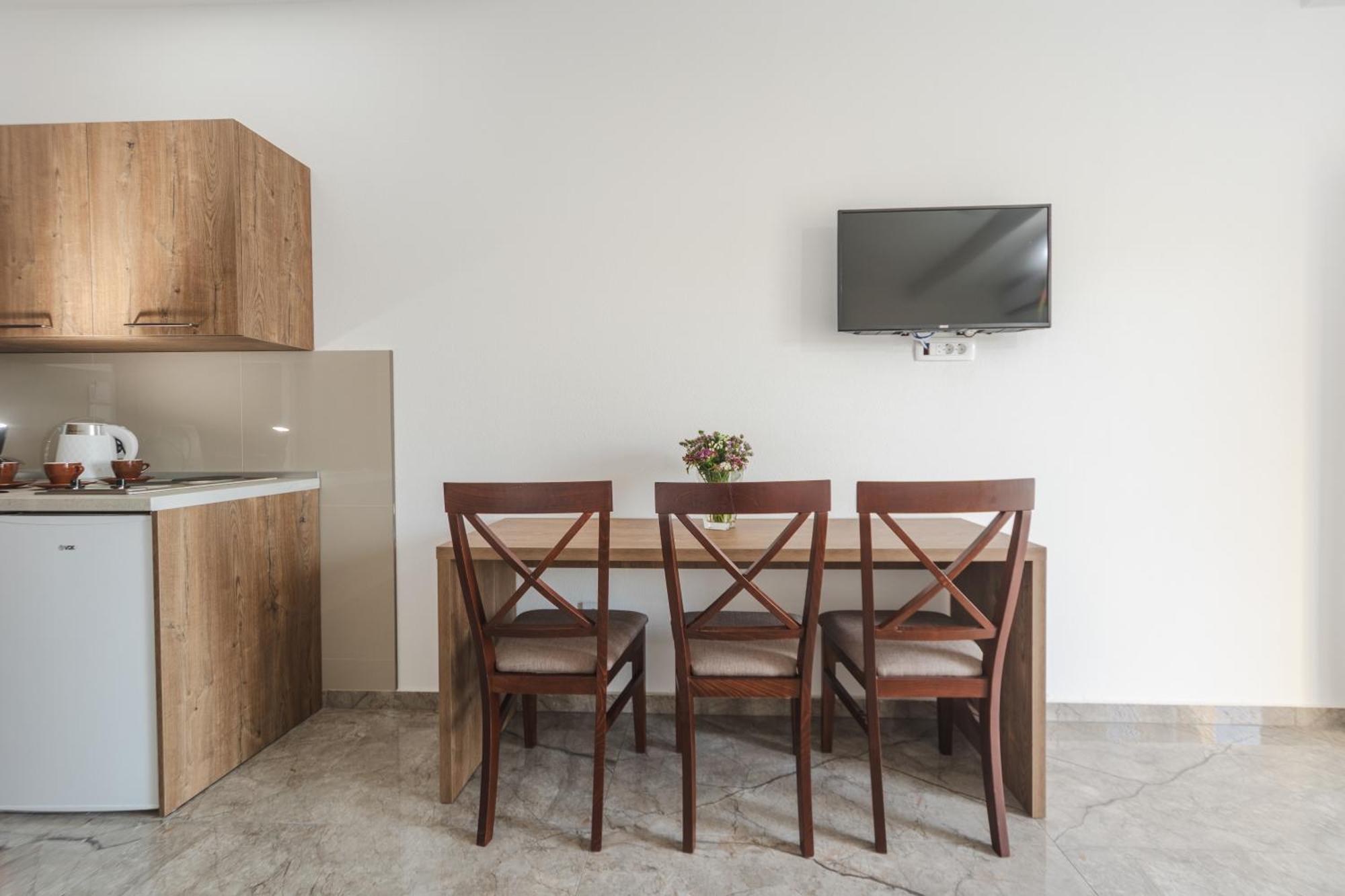 Apartmani Agape Petrovac Ngoại thất bức ảnh